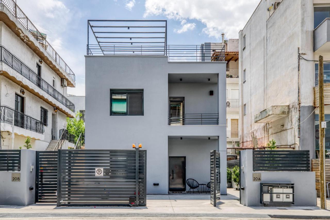 Spacious Flat With Courtyard And Private Parking! เอเธนส์ ภายนอก รูปภาพ